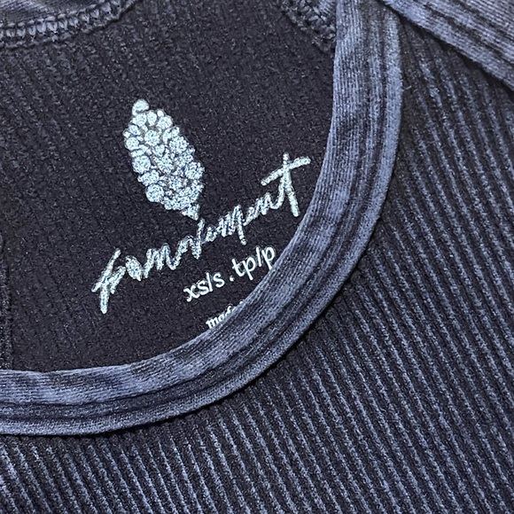 NWOT Free People Happiness Runs Long Crop Top Washed Black Size XS/S $40 - Picture 7 of 10